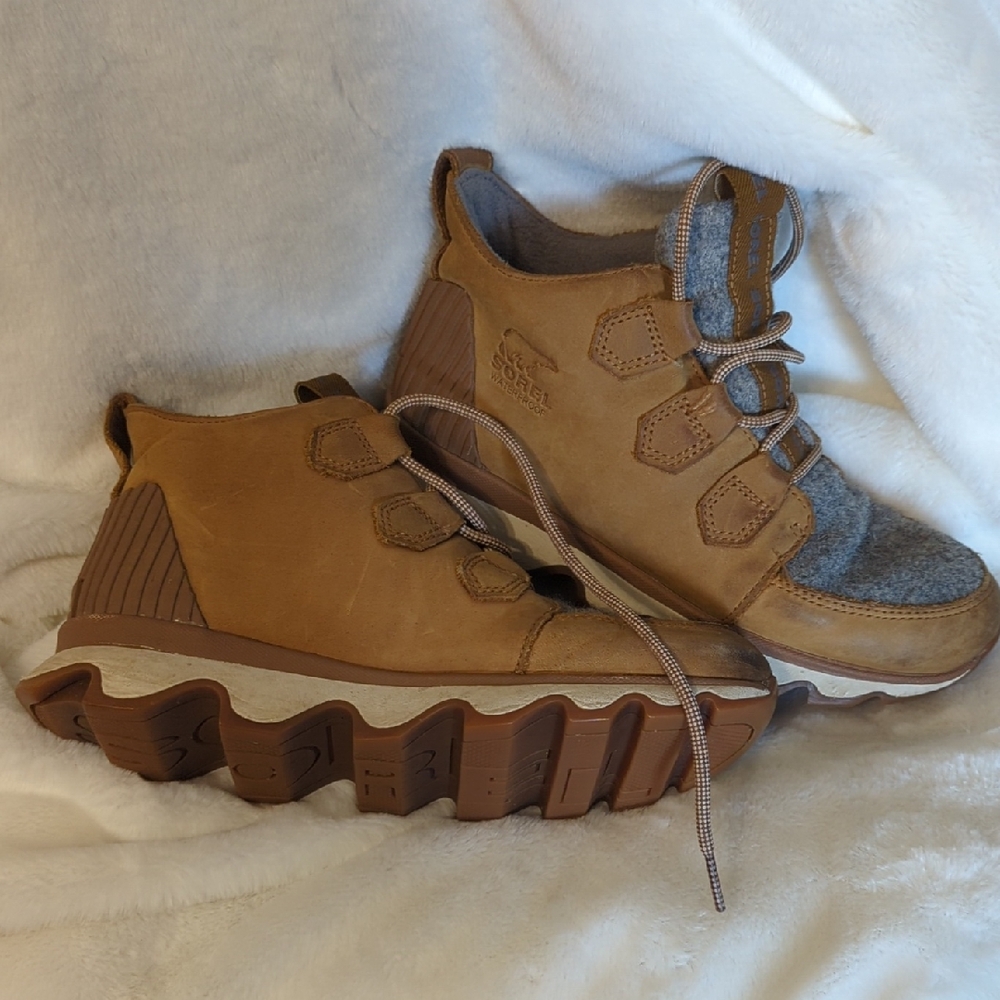 Sorel Brown and Gray Lace Up Boots with Rugged Sole